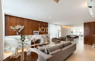 Casa em condomínio fechado com 3 quartos à venda na Avenida Cândido Hartmann, 5156, Santo Inácio, Curitiba