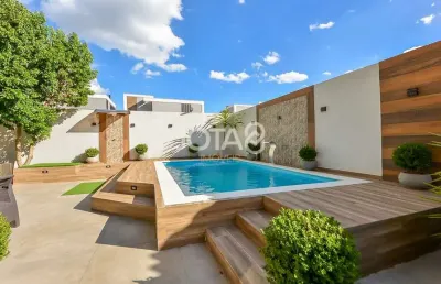 Casa com 4 quartos à venda na Rua Presidente Wilson, 377, Uberaba, Curitiba