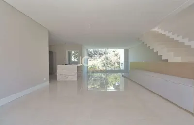 Casa em condomínio fechado com 3 quartos para alugar na Rua Professor Dario Garcia, 500, Vista Alegre, Curitiba