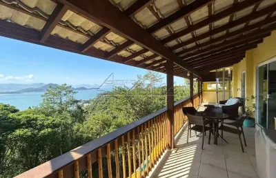 Casa de condomínio com 5 dorms, ponta das toninhas, ubatuba - r$ 4 mi, cod: 4255