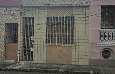 Casa à venda na benjamin constant, no bairro do reduto