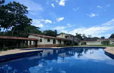 Casa com 5 quartos para alugar na Alameda Francisco Machado, 561, Murubira (Mosqueiro), Belém