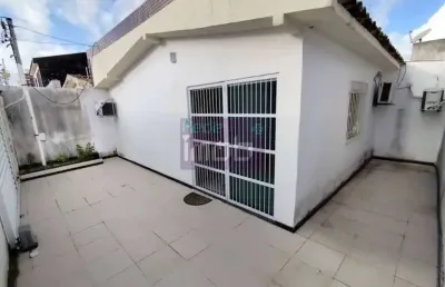 Casa com 4 quartos à venda na Rua Professora Alda Piassa, 39, Grageru, Aracaju