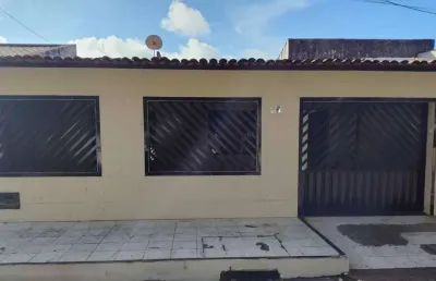 Casa com 3 quartos à venda na Rua A, 1000, Aeroporto, Aracaju