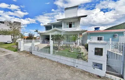 Casa 04 quartos, 01 suíte, 02 vagas - praia de fora - santa catarina