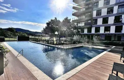 Apto 2 quartos, 2 suítes, 1  vaga - jurerê internacional - santa catarina