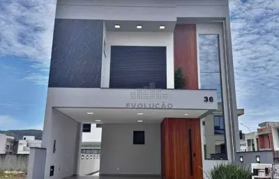 Casa 3 dormitórios, sendo 1 suíte e banheiro social