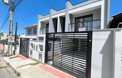 Lindo sobrado com 3 dormitórios à venda, 179 m²  barreiros - são josé/sc