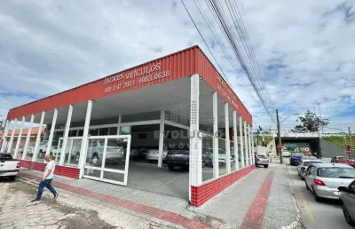 Loja comercial localizada no bairro kobrasol são josé sc