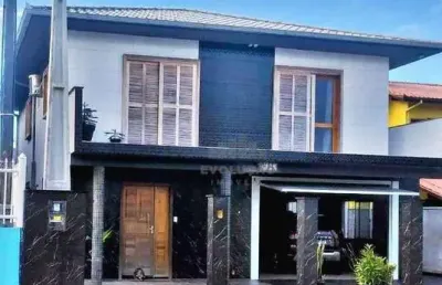Casa com 3 quartos à venda na Rua Vitório Beltrame, Praia de Fora, Palhoça