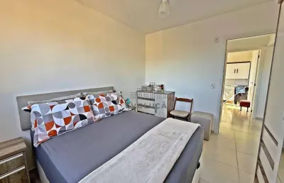 Apartamento, 2 dormitórios, 1 vaga de garagem - vista mar e muito sol!