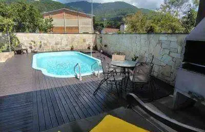 Casa com 3 dormitórios à venda, 360 m² por r$ 900.000,00 - enseada de brito - palhoça/sc