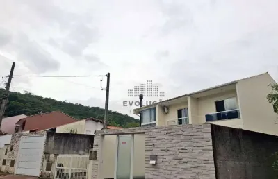 Excelente sobrado 2 pavimentos 02 dorms  - potecas são josé sc