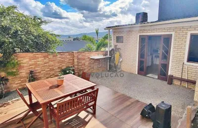Casa 2 quartos, 4 vagas, churrasqueira - picadas do sul