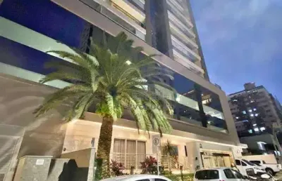 Apartamento alto padrão com 03 suítes, 02 vagas e hb - kobrasol - são josé/sc