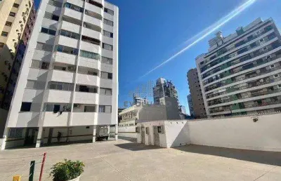 Apartamento com 3 dorms com suíte e vaga no centro - florianópolis/sc