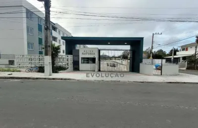 Apartamento com 2  quartos, banheiro social,  varanda, cozinha integrada com sala para 02 ambientes , e vaga de garagem fixa descoberta.