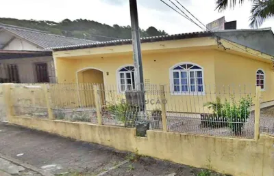 3 casas com 3 e 2 quartos com suítes - praia comprida