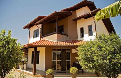 Casa 3 dormitórios, 2 vagas de garagem,  praia da pinheira, palhoça sc