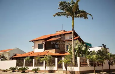 Casa 3 dormitórios, 2 vagas de garagem,  praia da pinheira, palhoça sc