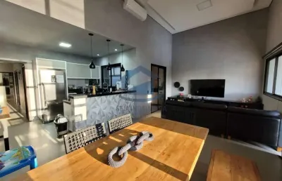 Casa em condomínio fechado com 3 quartos à venda na trinta, 15, jardins do império, indaiatuba, 122 m2 por r$ 1.007.000