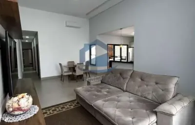 Casa em condomínio fechado com 3 quartos à venda na rua christiano seleguin, jardim mantova, indaiatuba, 140 m2 por r$ 1.166.000