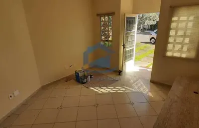Casa em condomínio fechado com 3 quartos à venda na alameda ezequiel mantoanelli, 618, villaggio di itaici, indaiatuba, 110 m2 por r$ 800.000