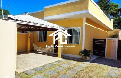 Ótima casa com 2 quartos, sala, cozinha, banheiro, área de serviço, área  gourmet e garagem coberta.