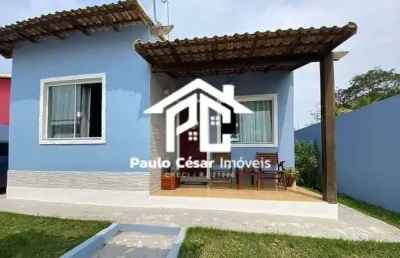 Casa à venda em saquarema-rj, bairro caixa d'agua: 2 quartos, 1 sala, 1 banheiro, 2 vagas de garagem.