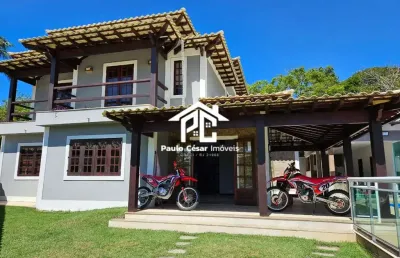 Excelente casa em condomínio à venda em araruama-rj, bairro bananeiras - 5 quartos, 2 suítes, 1 sala, 3 banheiros, 2 vagas de garagem, 336,09 m².