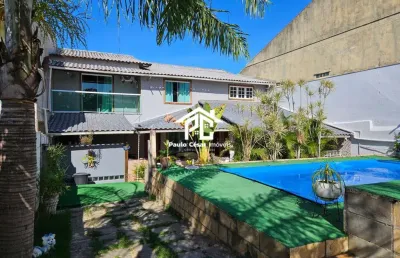 Espetacular casa à venda em araruama-rj, bairro coqueiral - 5 quartos, 1 suíte, 1 sala, 2 banheiros, 210m² de área!