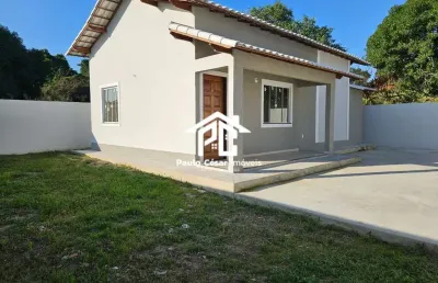Imperdível: casa à venda em araruama-rj, engenho grande! 2 quartos, 1 sala, 1 banheiro, garagem e 60m². confira!