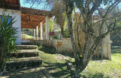 Chácara / sítio com 4 quartos para alugar na Avenida Jovita Ribeiro Teixeira, 31, Centro, Campina Grande do Sul