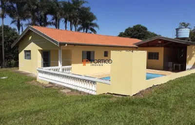 Chácara com 2 suítes, piscina e sauna em cosmópolis