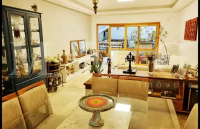 Vila mariana: casa em vila com três suítes à venda 350m da estação vila mariana. impecável