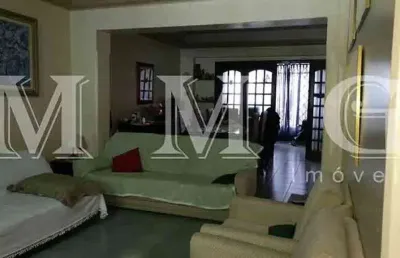 Sobrado de 3 dormitórios sendo 1 suíte com 5 vagas de garagem próximo metro ana rosa.