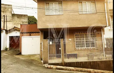Sobrado de vila, 3 dormitórios com armários, 2 vagas, ótima