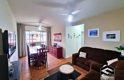 Amplo apartamento, 02 dormitórios + dependência, com quintal privativo!