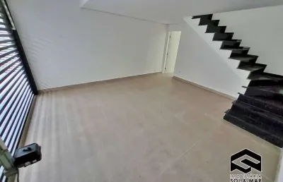 Casa triplex 03 suítes, lado praia, com vaga adicional!