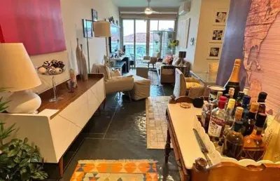 Apartamento com 4 quartos à venda na Rua Dona Vitória Yunes Stefano, Enseada, Guarujá
