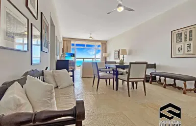 Lindo apartamento com vista panorâmica para a praia de pitangueiras!