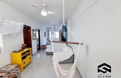 Amplo apartamento na praia das astúrias, reformado, com 02 vagas!