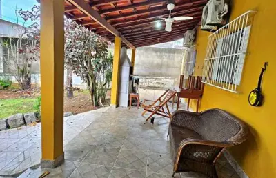 Oportunidade! casa 03 dorms, amplo quintal, próximo do hotel casa grande!