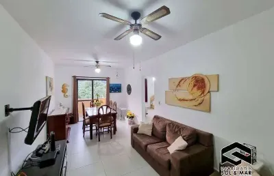 Amplo apartamento com suíte, prédio com churrasqueira!