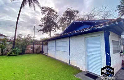 Ampla casa térrea, 04 dormitórios à 200m da praia do pernambuco!