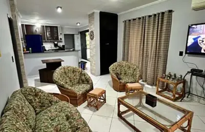 Linda cobertura com terraço, piscina e churrasqueira