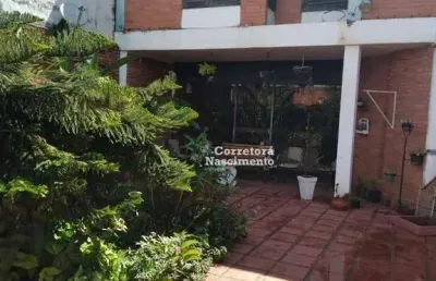 Casa com 4 dormitórios à venda, 319 m² por r$ 1.200.000,00 - centro - jacareí/sp