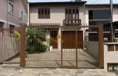 Casa com 3 quartos à venda no São Caetano, Caxias do Sul 