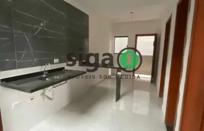 Apartamento com vaga de garagem e elevado na parte alta do carrão