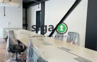 Sala comercial com 40m² com varanda de 40m², opção mobiliado com 2 vagas